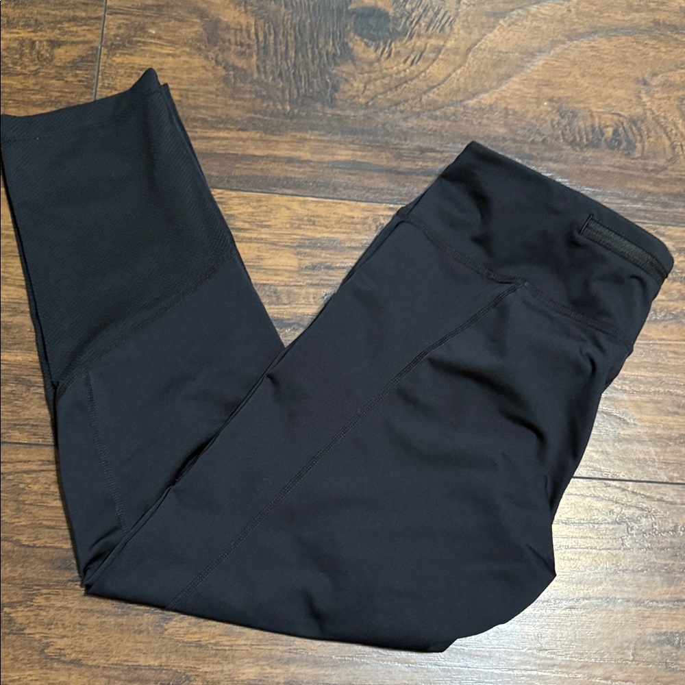 Nike Black Capris with White Logo - Picture 8 of 8